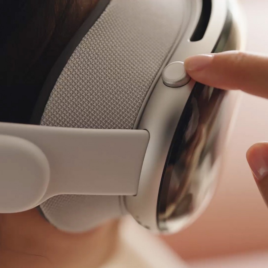 Week in Views - Apple gives and takes while Nintendo quietly makes a billion