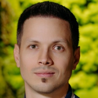 Lessons from scaling AppQuantum: Learning from mistakes, maintaining focus, and team motivation